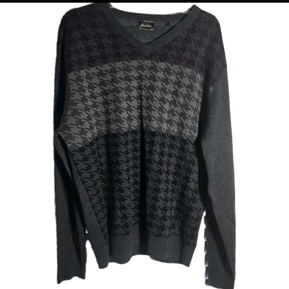 Neiman Marcus Mens Merino Wool Blend Sweater‎ Med  V-Neck Long Sleeve Pullover